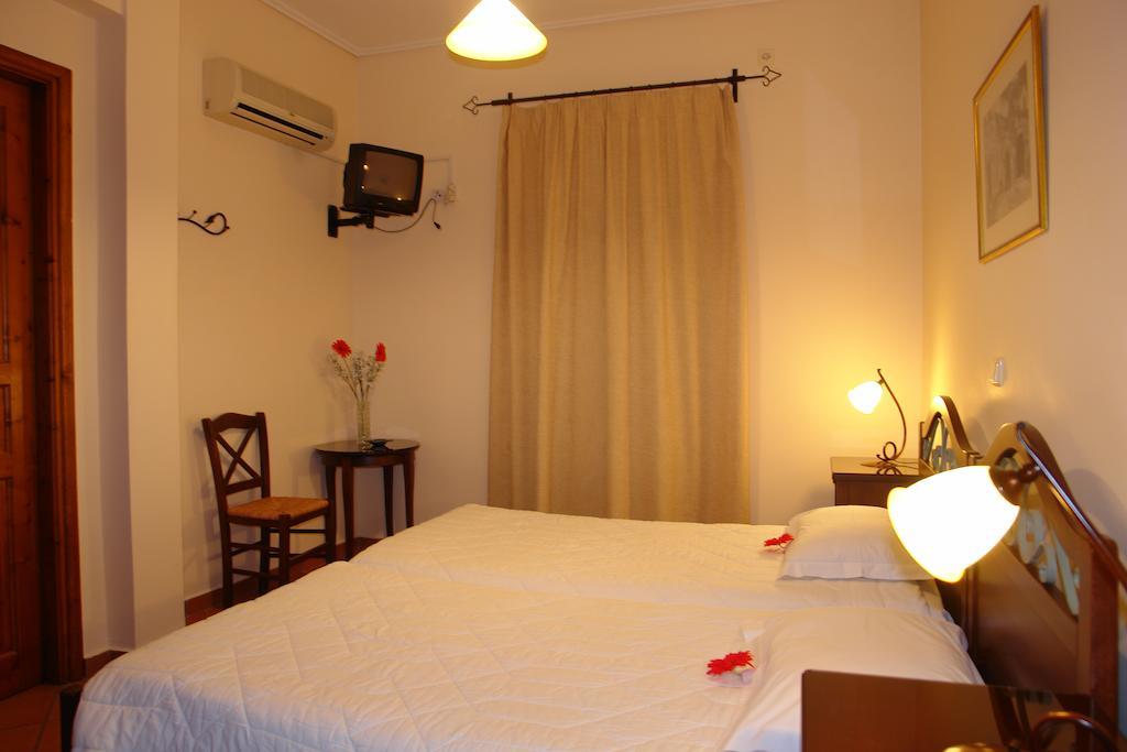Xenonas Chrisso Hotel Delphi Exterior foto
