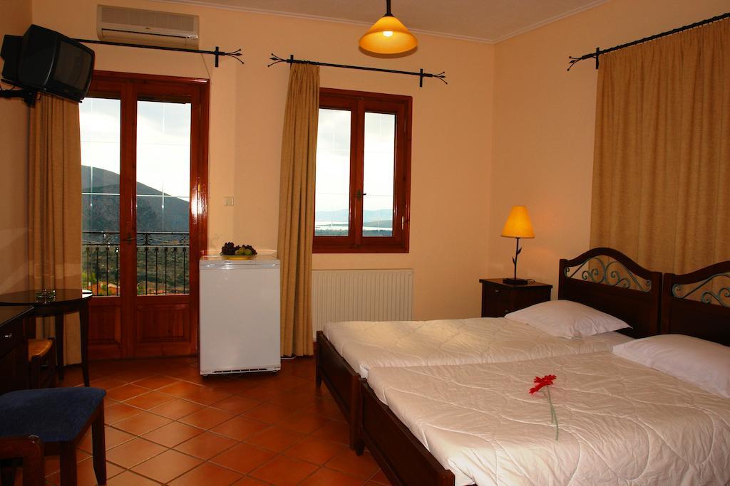 Xenonas Chrisso Hotel Delphi Cameră foto
