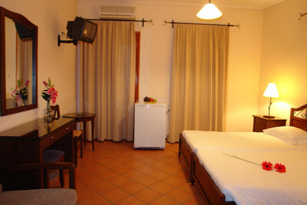 Xenonas Chrisso Hotel Delphi Cameră foto