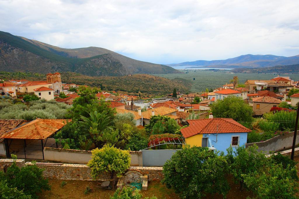 Xenonas Chrisso Hotel Delphi Exterior foto