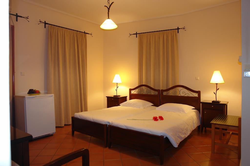Xenonas Chrisso Hotel Delphi Cameră foto