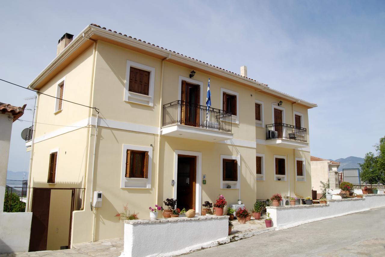 Xenonas Chrisso Hotel Delphi Exterior foto